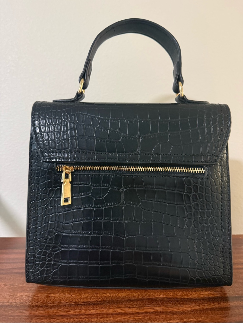 Black Handbag - Picture 2 of 7